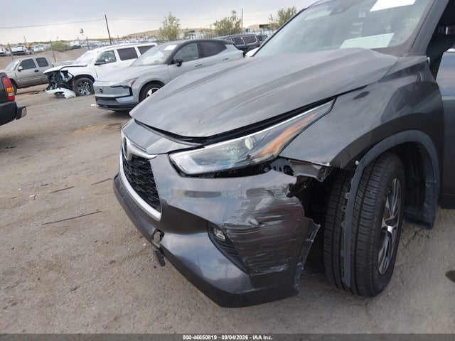 46050819 :رقم المزاد ، 5TDGZRBH2NS220613 vin ، 2022 Toyota Highlander Xle مزاد بيع