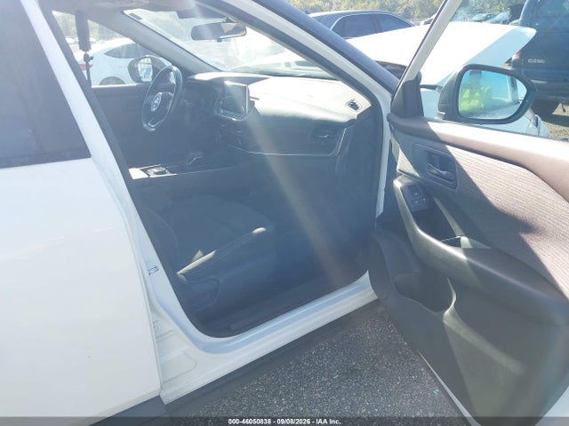 46050838 :رقم المزاد ، 5N1BT3AB4PC826744 vin ، 2023 Nissan Rogue S Intelligent Awd مزاد بيع