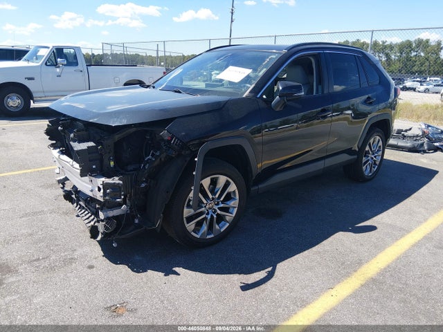 Продаж на аукціоні авто 2021 Toyota Rav4 Xle Premium, vin: 2T3C1RFV1MC168993, номер лоту: 46050848