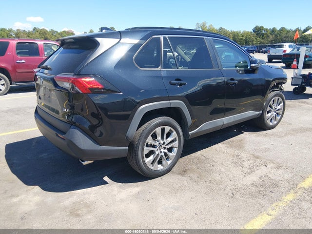 Продаж на аукціоні авто 2021 Toyota Rav4 Xle Premium, vin: 2T3C1RFV1MC168993, номер лоту: 46050848