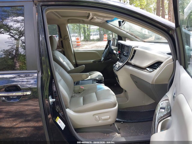 Aukcja sprzedaży 2017 Toyota Sienna Xle 8 Passenger, vin: 5TDYZ3DCXHS795808, numer aukcji: 46050879