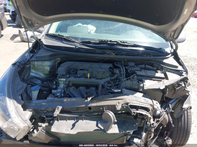 3KPA25AD3NE470017 KIA Rio 5-door S