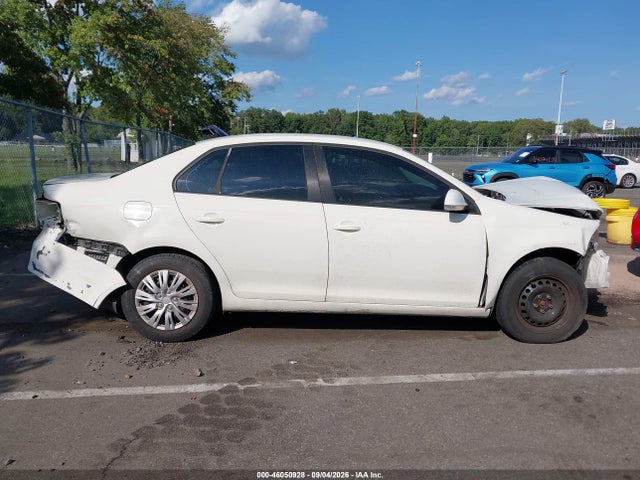 46050928 :رقم المزاد ، 3VWGF71K97M125718 vin ، 2007 Volkswagen Jetta مزاد بيع