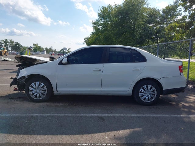 46050928 :رقم المزاد ، 3VWGF71K97M125718 vin ، 2007 Volkswagen Jetta مزاد بيع