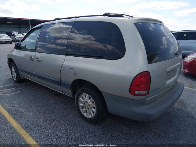 46050929 :رقم المزاد ، 2P4GP44G4XR405735 vin ، 1999 Plymouth Grand Voyager Se مزاد بيع