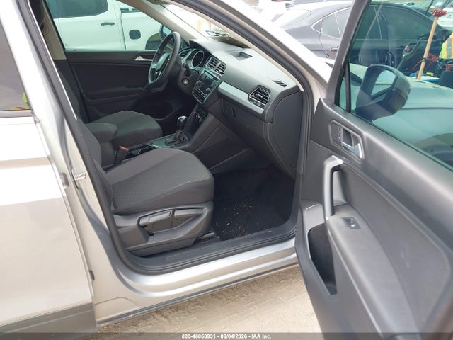 46050931 :رقم المزاد ، 3VV1B7AX7LM032269 vin ، 2020 Volkswagen Tiguan 2.0t S مزاد بيع