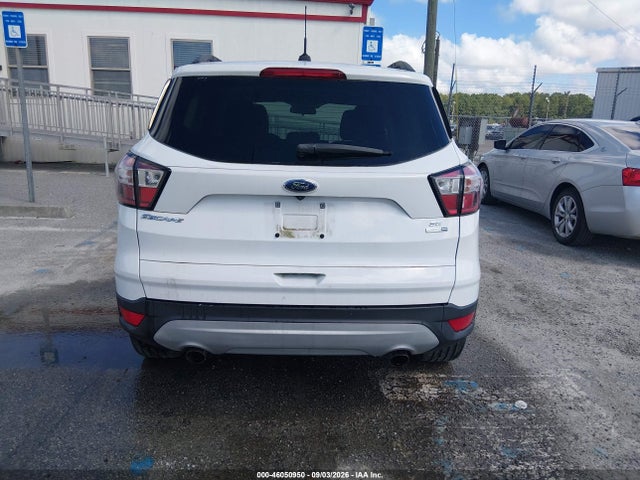 46050950 :رقم المزاد ، 1FMCU9GD1JUD08704 vin ، 2018 Ford Escape Se مزاد بيع