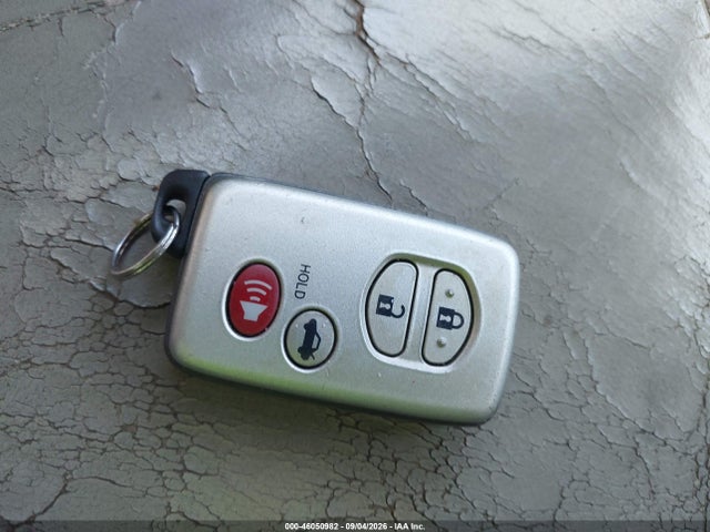 2010 Toyota Camry Hybrid მანქანა იყიდება აუქციონზე, vin: 4T1BB3EK8AU125333, აუქციონის ნომერი: 46050982