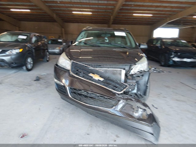 46051041 :رقم المزاد ، 1GNKRFKD5FJ104737 vin ، 2015 Chevrolet Traverse Ls مزاد بيع