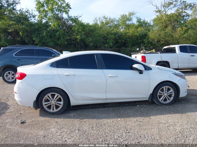 46051056 :رقم المزاد ، 1G1BE5SM8H7146536 vin ، 2017 Chevrolet Cruze Lt Auto مزاد بيع