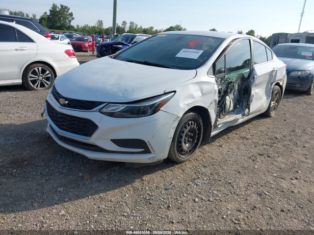 46051056 :رقم المزاد ، 1G1BE5SM8H7146536 vin ، 2017 Chevrolet Cruze Lt Auto مزاد بيع