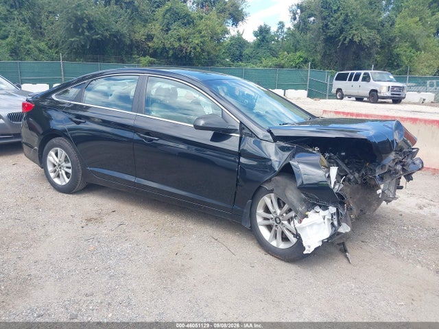 2017 Hyundai Sonata Eco მანქანა იყიდება აუქციონზე, vin: 5NPE24AA8HH462724, აუქციონის ნომერი: 46051129