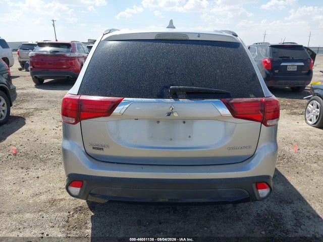Продаж на аукціоні авто 2018 Mitsubishi Outlander Le, vin: JA4AD3A37JZ060156, номер лоту: 46051138