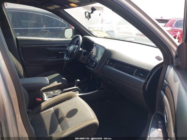 Продаж на аукціоні авто 2018 Mitsubishi Outlander Le, vin: JA4AD3A37JZ060156, номер лоту: 46051138
