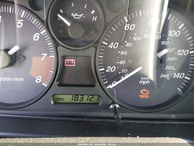 46051139 :رقم المزاد ، JM1NB3532Y0141572 vin ، 2000 Mazda Mx-5 Miata Ls/special Edition مزاد بيع