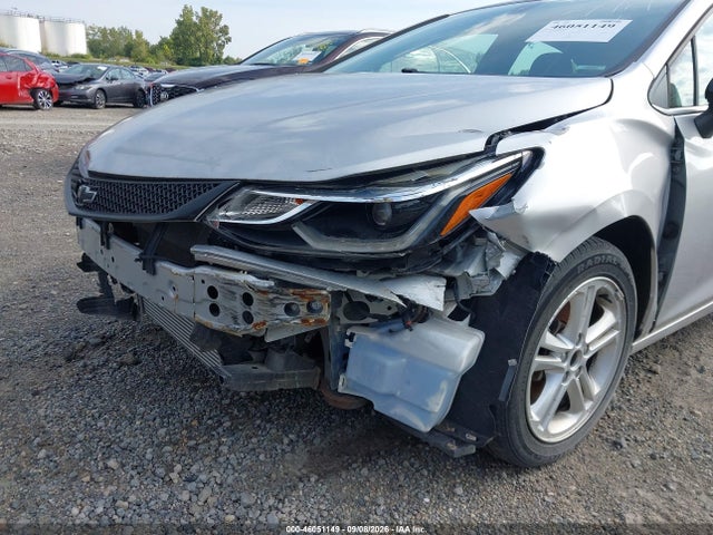 46051149 :رقم المزاد ، 3G1BE6SM8HS613770 vin ، 2017 Chevrolet Cruze Lt Auto مزاد بيع