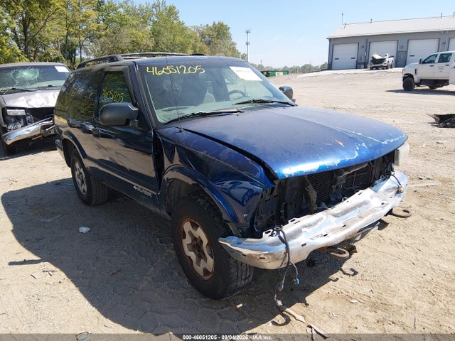 46051205 :رقم المزاد ، 1GNCT18W61K205581 vin ، 2001 Chevrolet Blazer Ls مزاد بيع