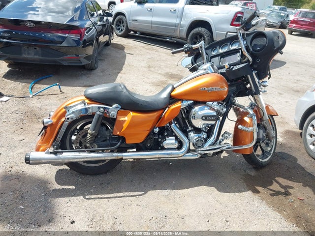 46051235 :رقم المزاد ، 1HD1KBM15EB604859 vin ، 2014 Harley-davidson Flhx Street Glide مزاد بيع