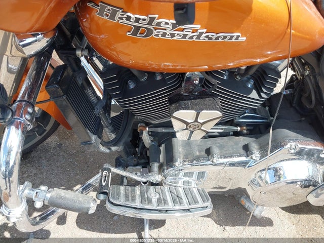 46051235 :رقم المزاد ، 1HD1KBM15EB604859 vin ، 2014 Harley-davidson Flhx Street Glide مزاد بيع