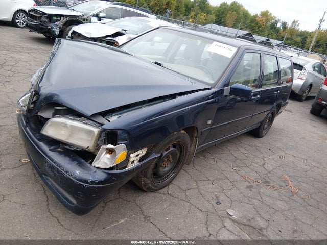 1999 Volvo V70 მანქანა იყიდება აუქციონზე, vin: YV1LW55A3X2555611, აუქციონის ნომერი: 46051286