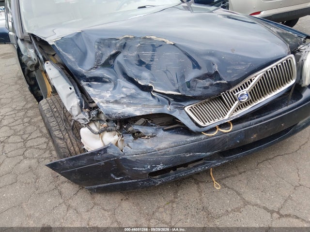 1999 Volvo V70 მანქანა იყიდება აუქციონზე, vin: YV1LW55A3X2555611, აუქციონის ნომერი: 46051286