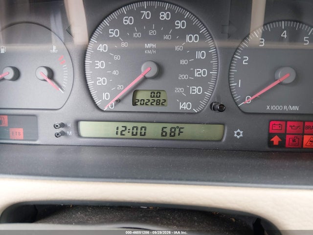 1999 Volvo V70 მანქანა იყიდება აუქციონზე, vin: YV1LW55A3X2555611, აუქციონის ნომერი: 46051286