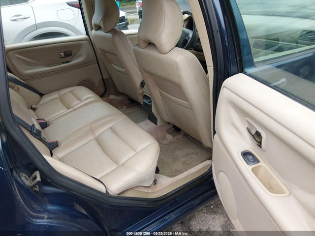 1999 Volvo V70 მანქანა იყიდება აუქციონზე, vin: YV1LW55A3X2555611, აუქციონის ნომერი: 46051286