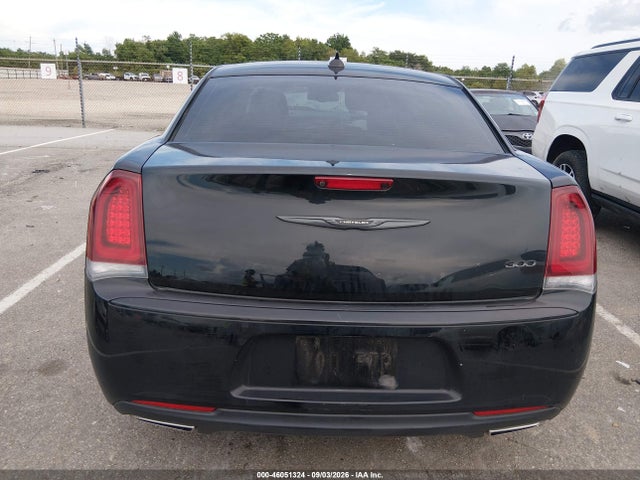 2022 Chrysler 300 Touring მანქანა იყიდება აუქციონზე, vin: 2C3CCAAG3NH209987, აუქციონის ნომერი: 46051324