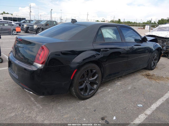 2022 Chrysler 300 Touring მანქანა იყიდება აუქციონზე, vin: 2C3CCAAG3NH209987, აუქციონის ნომერი: 46051324