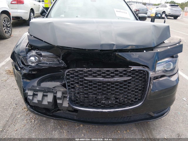 2022 Chrysler 300 Touring მანქანა იყიდება აუქციონზე, vin: 2C3CCAAG3NH209987, აუქციონის ნომერი: 46051324