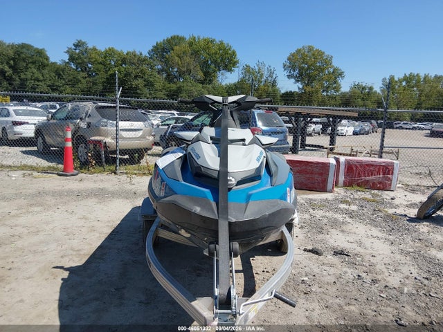 46051332 :رقم المزاد ، YDV54287C020 vin ، 2020 Seadoo Gtx 230 Limited مزاد بيع