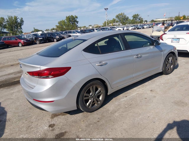 2018 Hyundai Elantra Value Edition მანქანა იყიდება აუქციონზე, vin: 5NPD84LF2JH285385, აუქციონის ნომერი: 46051350