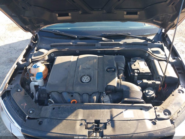 2013 Volkswagen Jetta 2.5l Se მანქანა იყიდება აუქციონზე, vin: 3VWDP7AJ4DM210310, აუქციონის ნომერი: 46051431
