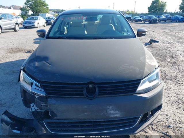 2013 Volkswagen Jetta 2.5l Se მანქანა იყიდება აუქციონზე, vin: 3VWDP7AJ4DM210310, აუქციონის ნომერი: 46051431
