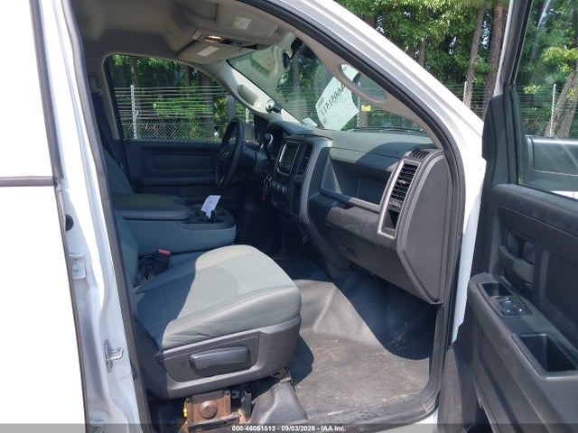 46051513 :رقم المزاد ، 3C63RRGL6HG672747 vin ، 2017 Ram 3500 Tradesman  4x4 8' Box مزاد بيع