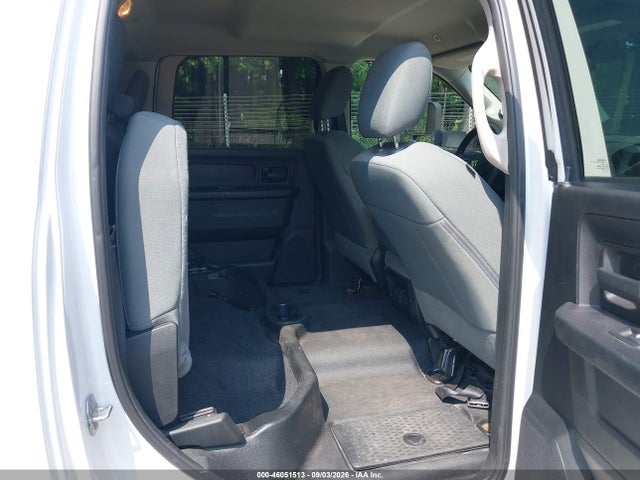 46051513 :رقم المزاد ، 3C63RRGL6HG672747 vin ، 2017 Ram 3500 Tradesman  4x4 8' Box مزاد بيع