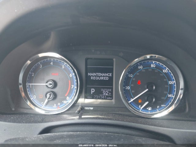46051516 :رقم المزاد ، 5YFBURHE9JP834700 vin ، 2018 Toyota Corolla Le مزاد بيع