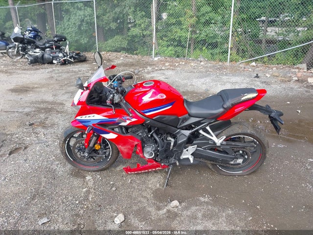 MLHRH1558S5100408 Honda CBR650 R