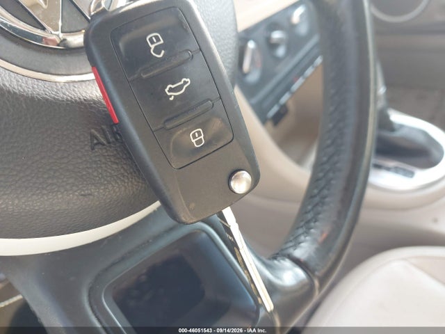Продаж на аукціоні авто 2016 Volkswagen Beetle 1.8t Sel, vin: 3VWJ07ATXGM614094, номер лоту: 46051543