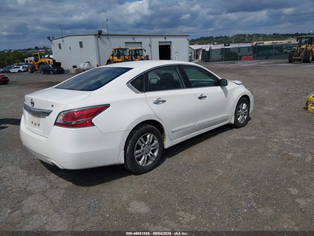 Nissan Altima 2.5 S 2015 1N4AL3AP8FC471626 Image 4