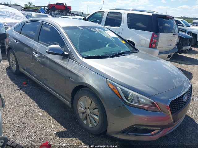 2017 Hyundai Sonata Hybrid Se მანქანა იყიდება აუქციონზე, vin: KMHE24L19HA055513, აუქციონის ნომერი: 46051562