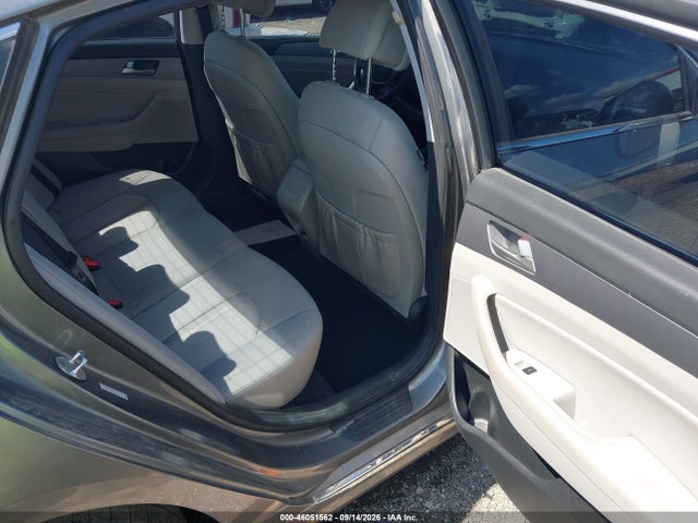 2017 Hyundai Sonata Hybrid Se მანქანა იყიდება აუქციონზე, vin: KMHE24L19HA055513, აუქციონის ნომერი: 46051562