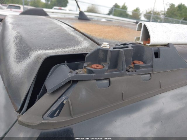 46051565 :رقم المزاد ، 5Y2SL63835Z464620 vin ، 2005 Pontiac Vibe مزاد بيع