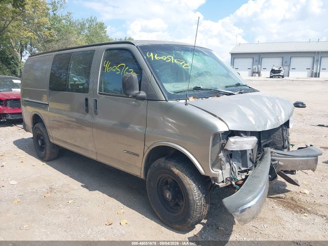 46051678 :رقم المزاد ، 1GCGG25R111153589 vin ، 2001 Chevrolet Express مزاد بيع