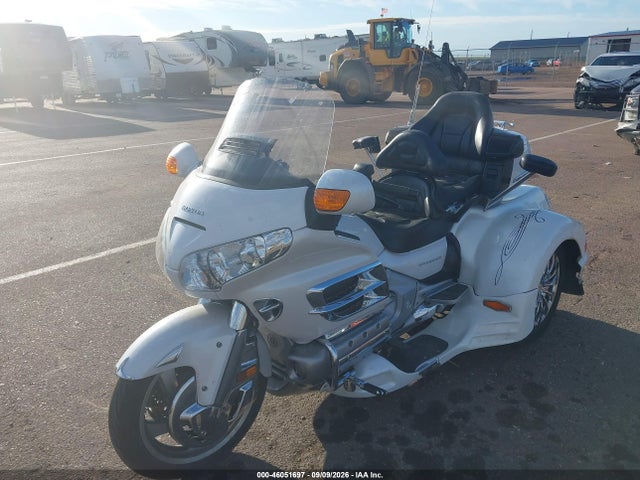 46051697 :رقم المزاد ، 1HFSC47F78A701504 vin ، 2008 Honda Gl1800 مزاد بيع