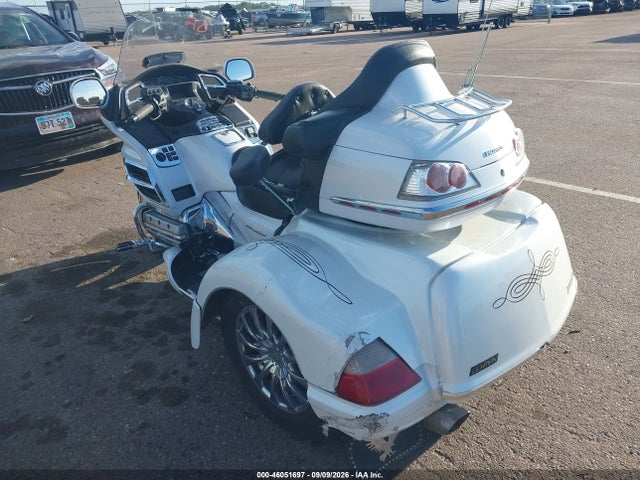 46051697 :رقم المزاد ، 1HFSC47F78A701504 vin ، 2008 Honda Gl1800 مزاد بيع