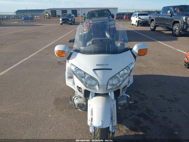 46051697 :رقم المزاد ، 1HFSC47F78A701504 vin ، 2008 Honda Gl1800 مزاد بيع