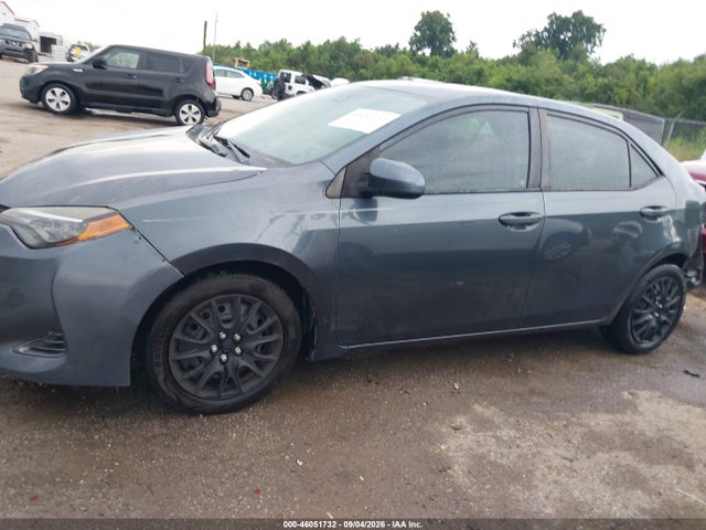 2017 Toyota Corolla Le მანქანა იყიდება აუქციონზე, vin: 2T1BURHE5HC878171, აუქციონის ნომერი: 46051732