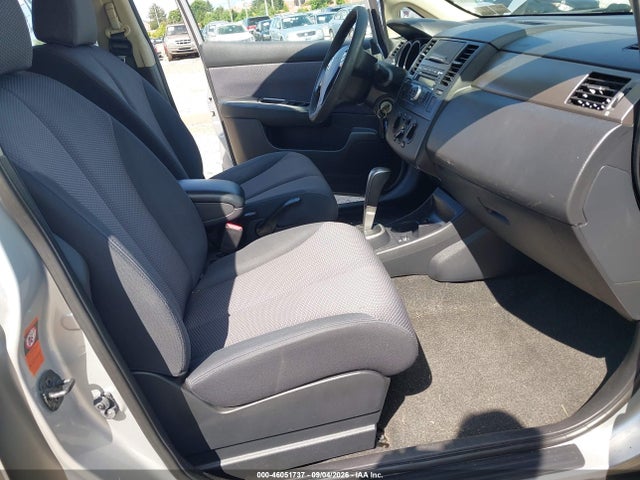 2009 Nissan Versa 1.8sl მანქანა იყიდება აუქციონზე, vin: 3N1BC13E79L354744, აუქციონის ნომერი: 46051737