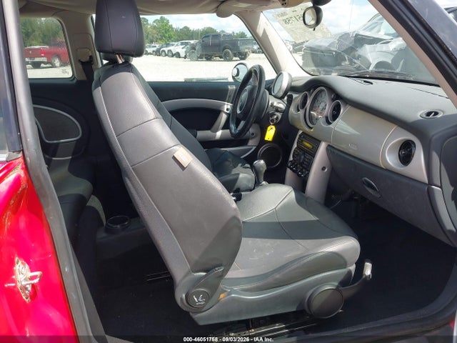 46051758 :رقم المزاد ، WMWRC33484TJ62801 vin ، 2004 Mini Cooper مزاد بيع